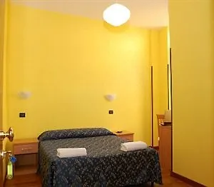 *** ゲストハウス サン ムーン イタリア